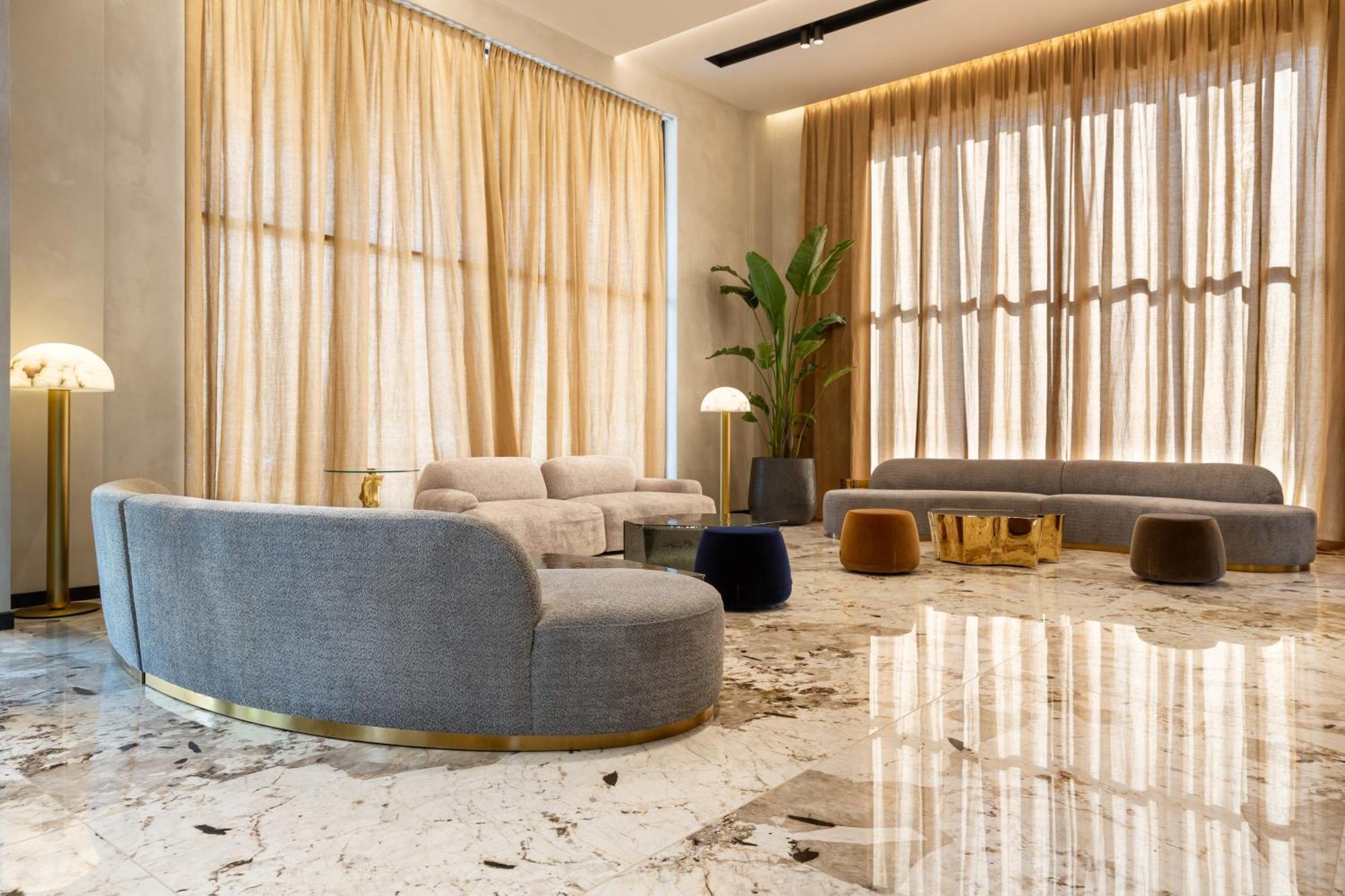 Mercure Tirana Esterno foto