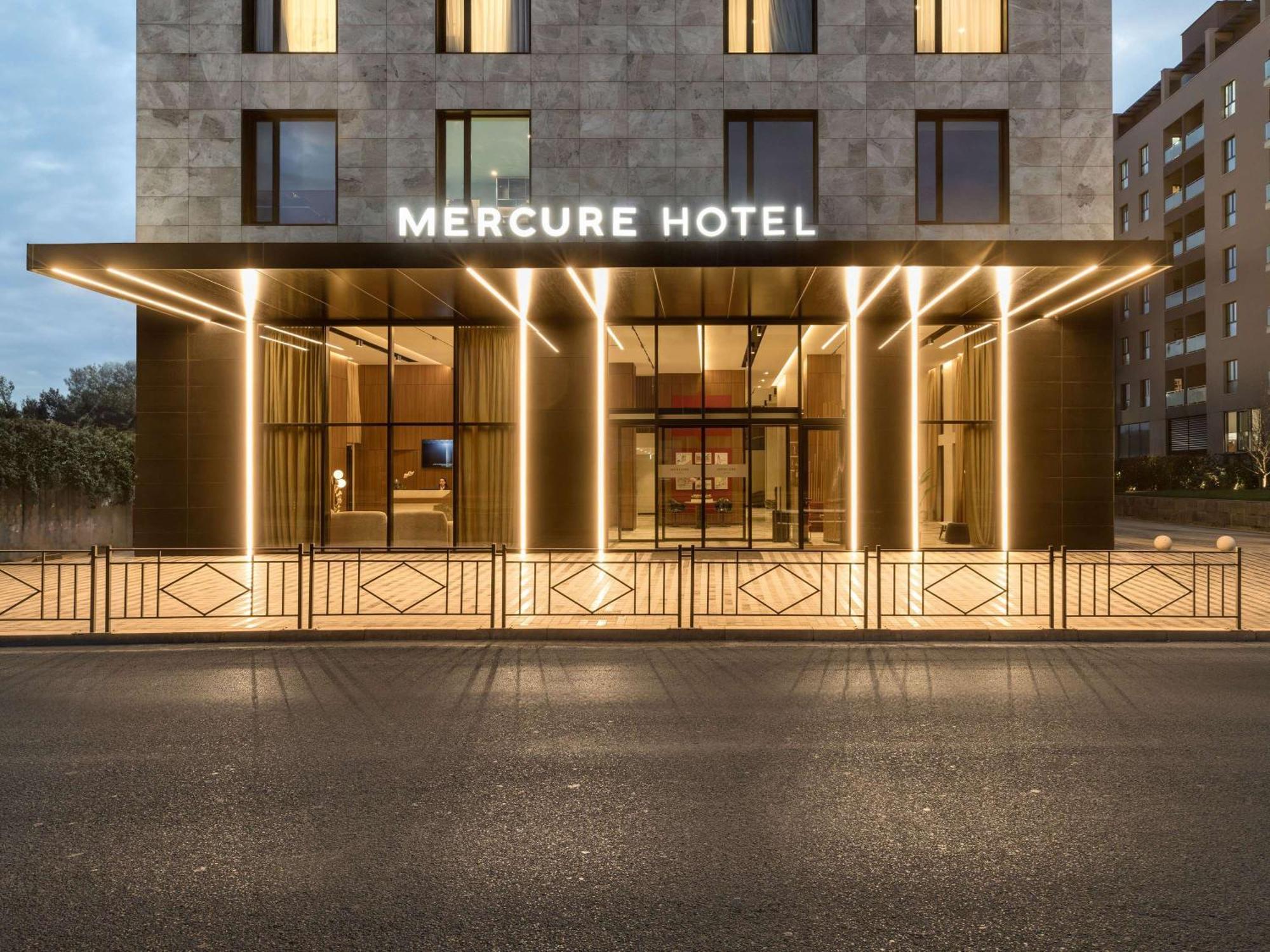 Mercure Tirana Esterno foto