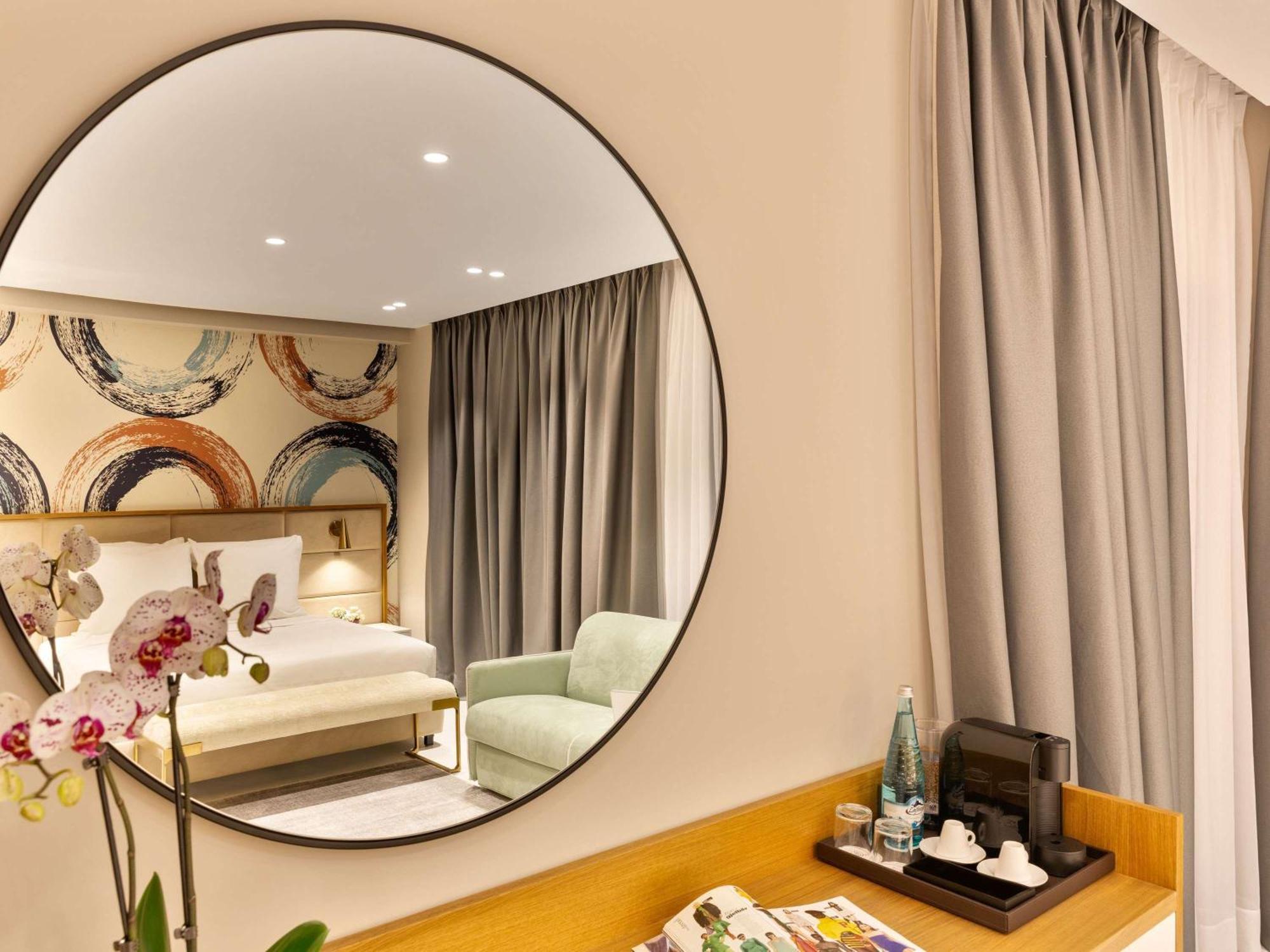 Mercure Tirana Esterno foto